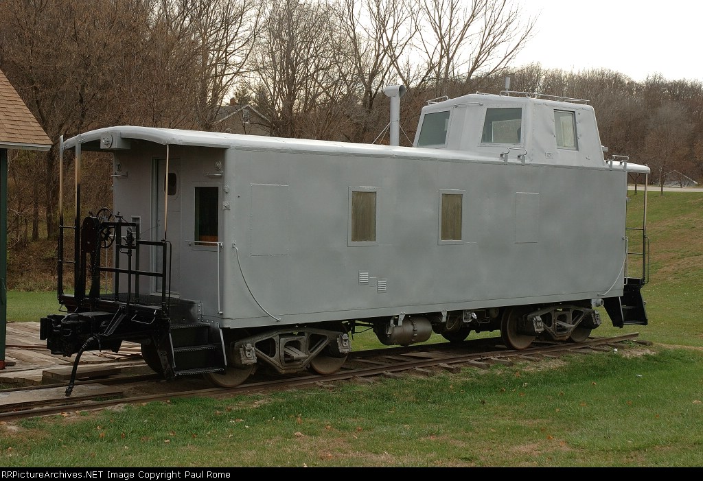 CB&Q 13560, steel streamlined cupola caboose, NE12a, on Display